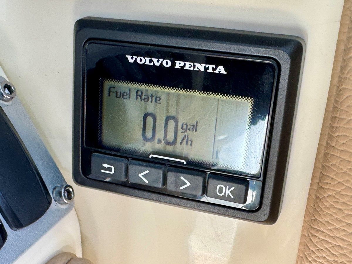 018 Chris-Craft Launch 27 Heritage Trim Edition Surf - CHRIS-CRAFT price