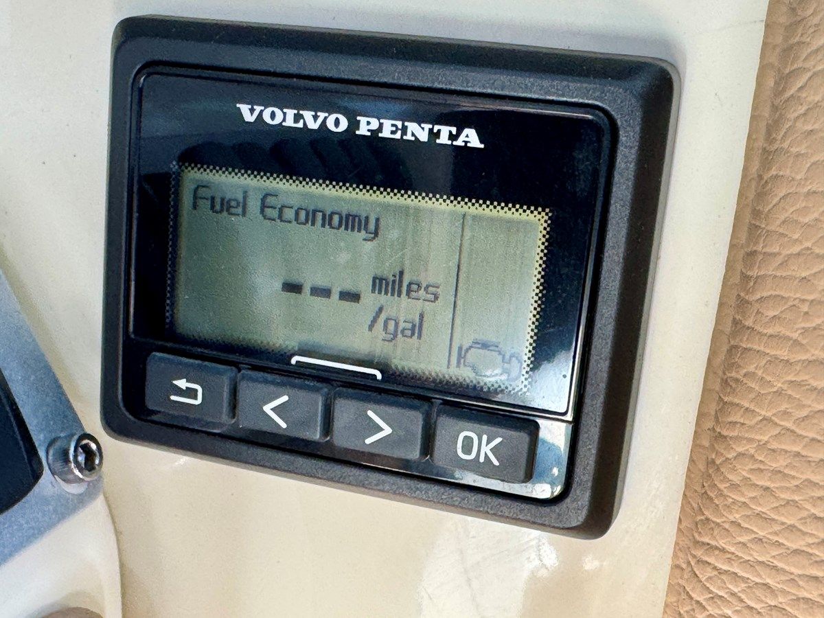 Buy a yacht 018 Chris-Craft Launch 27 Heritage Trim Edition Surf - CHRIS-CRAFT