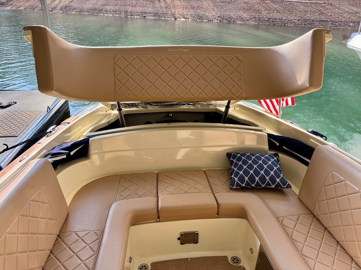 018 Chris-Craft Launch 27 Heritage Trim Edition Surf 26 yacht sale