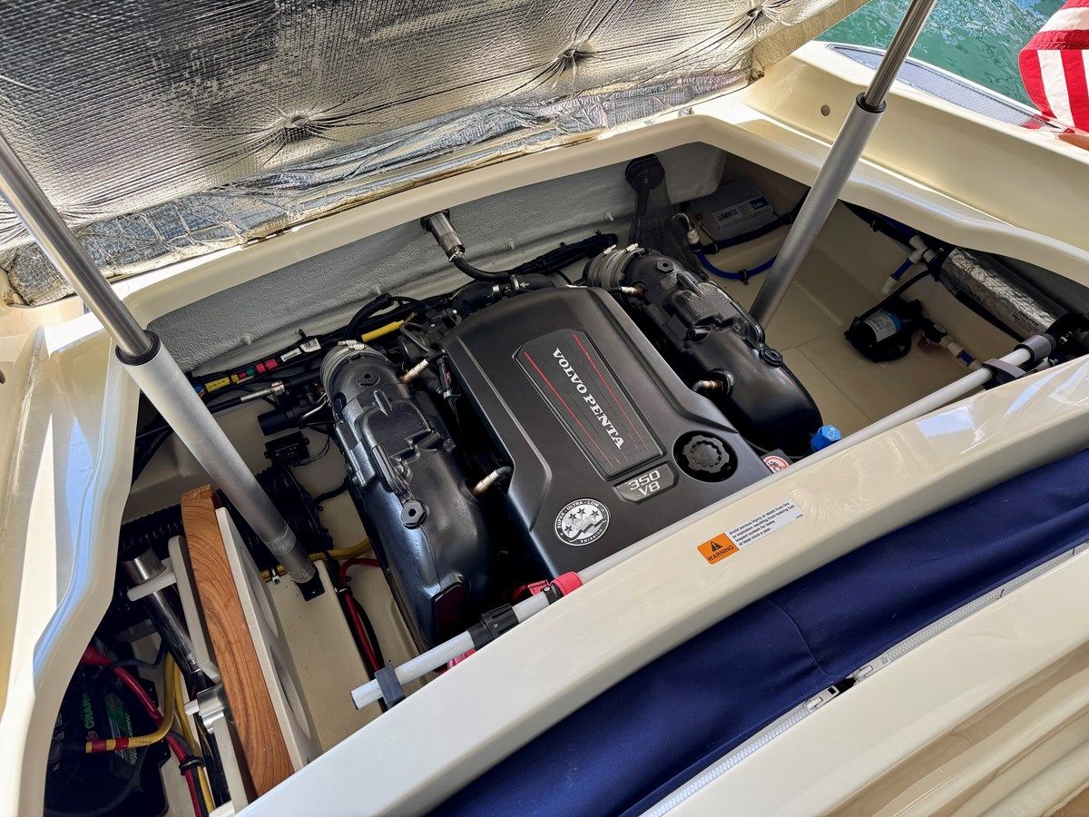 018 Chris-Craft Launch 27 Heritage Trim Edition Surf - CHRIS-CRAFT