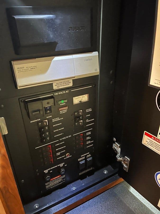 Лучшая цена на Sea Ray 310 Sundancer 310 Sundancer