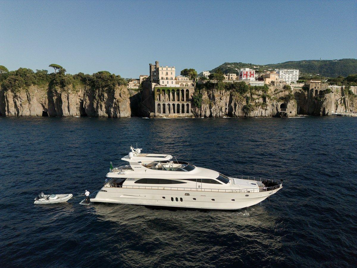 the best price on Ocean Delta 11 - Canados