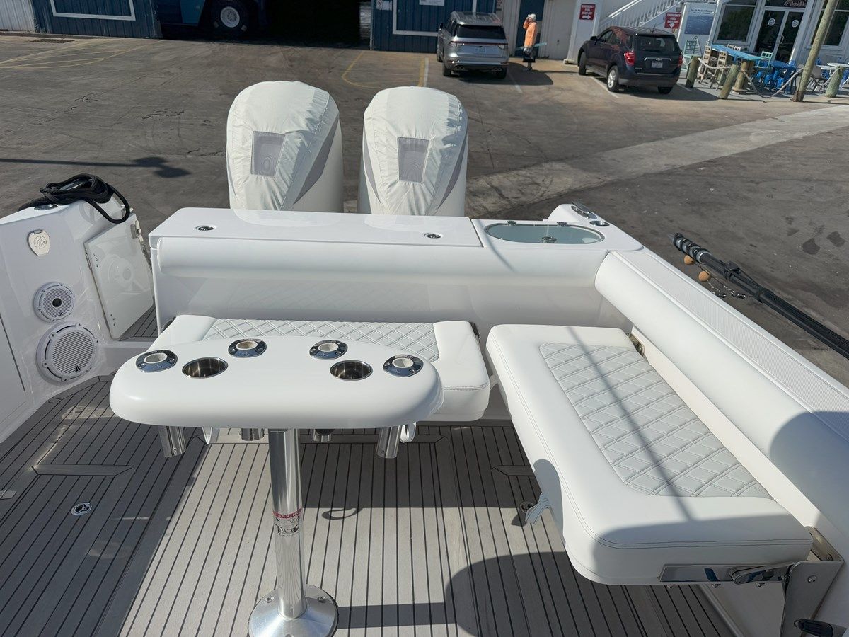 Продажа яхты Motivated 33