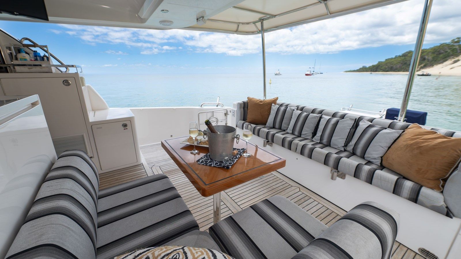 best yacht sales deals MAGNUM - Horizon Yachts