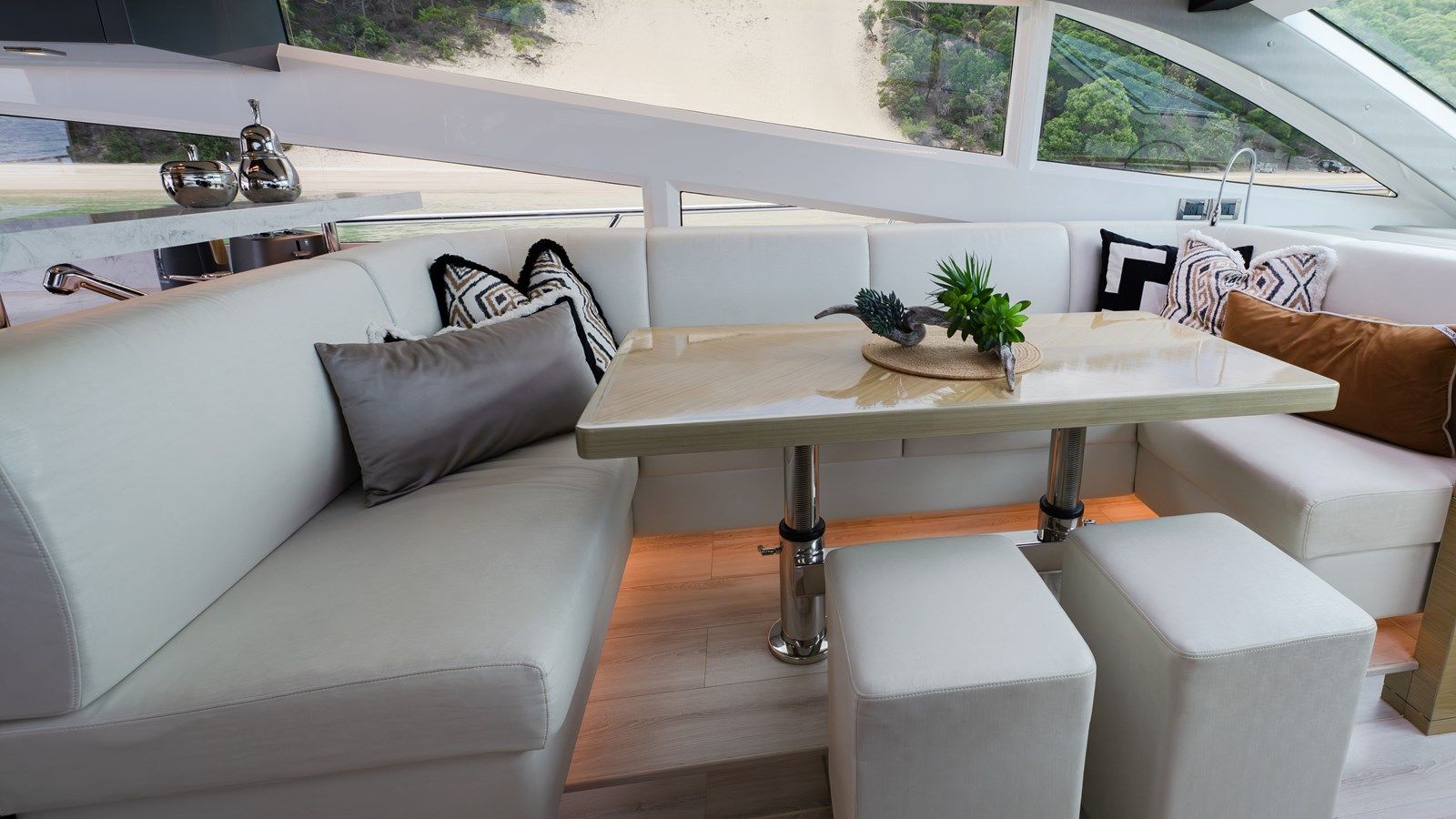 MAGNUM - Horizon Yachts yacht sale