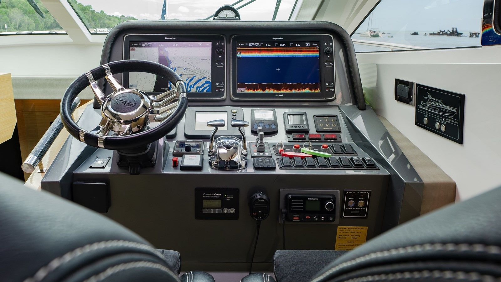 MAGNUM - Horizon Yachts price