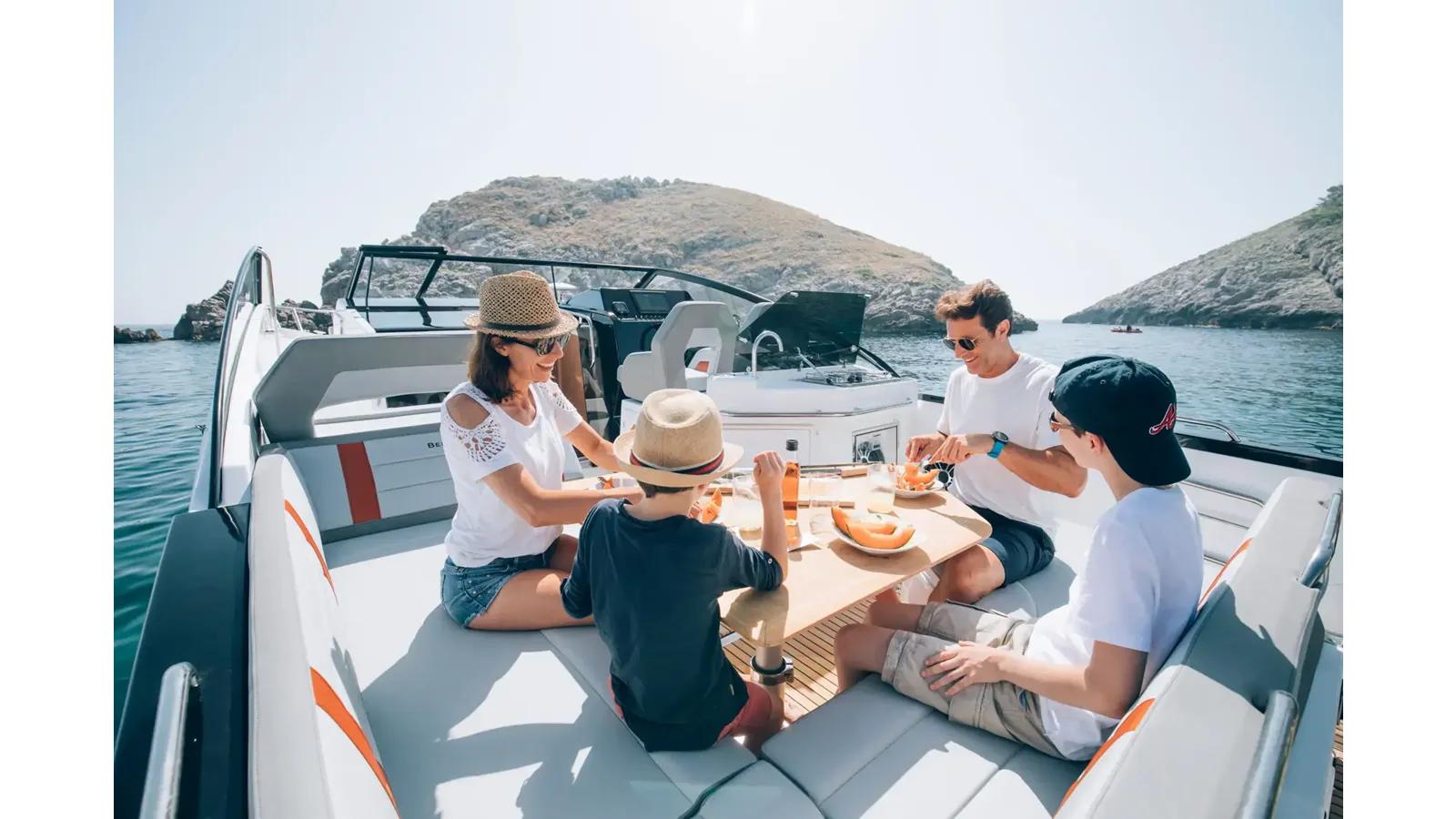 Стоимость яхты Beneteau Flyer 10 - Beneteau