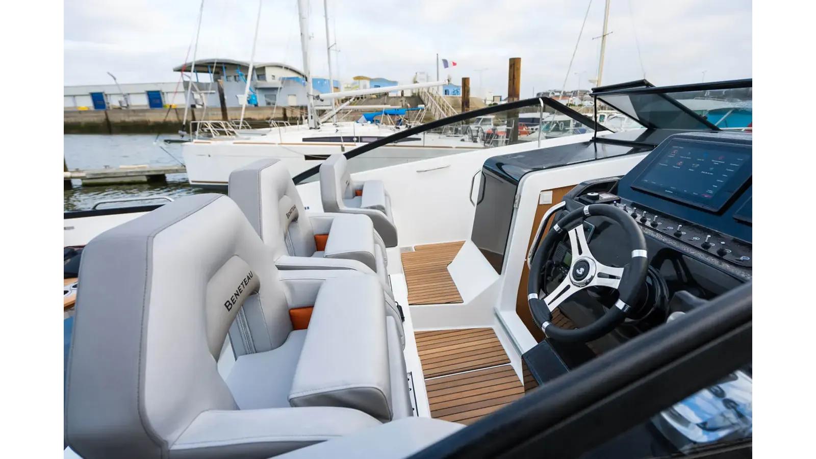 Продажа яхты Beneteau Flyer 10 - Beneteau