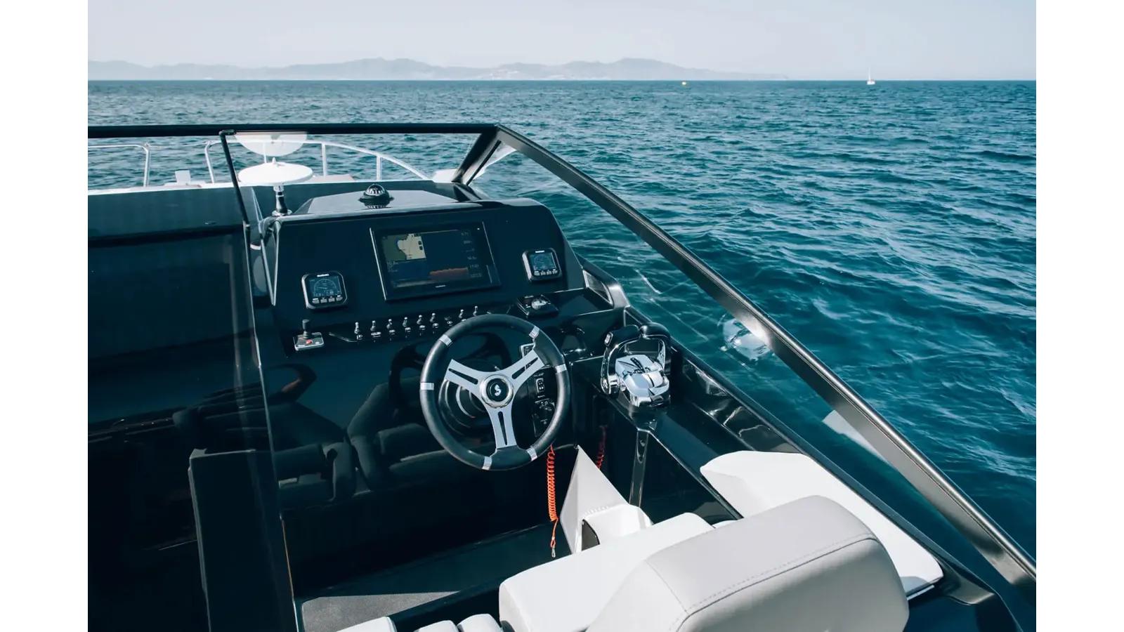 Стоимость яхты Beneteau Flyer 10 - Beneteau