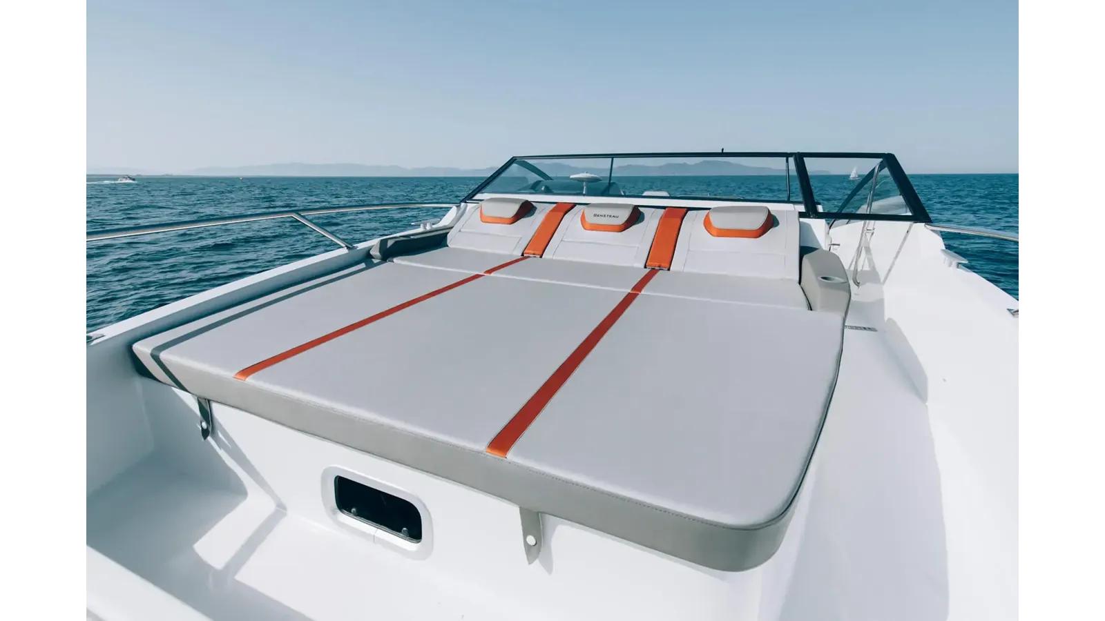 Купить Beneteau Flyer 10 - Beneteau