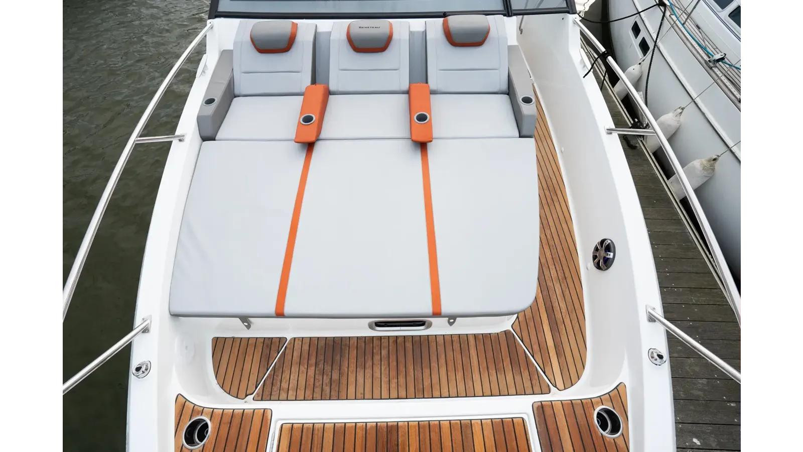 Купить Beneteau Flyer 10 Beneteau Flyer 10