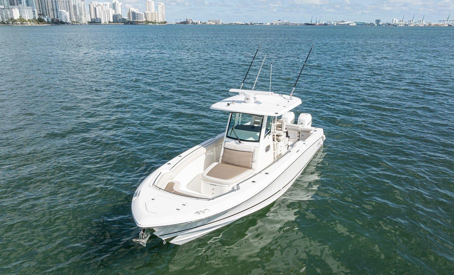 Купить яхту Boston Whaler 330 Outrage в Shestakov Yacht Sales