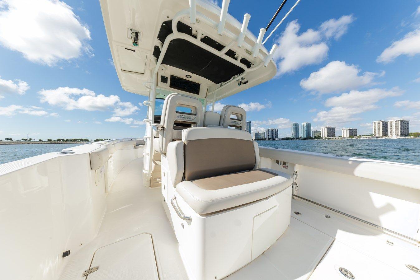 Boston Whaler 330 Outrage 2018