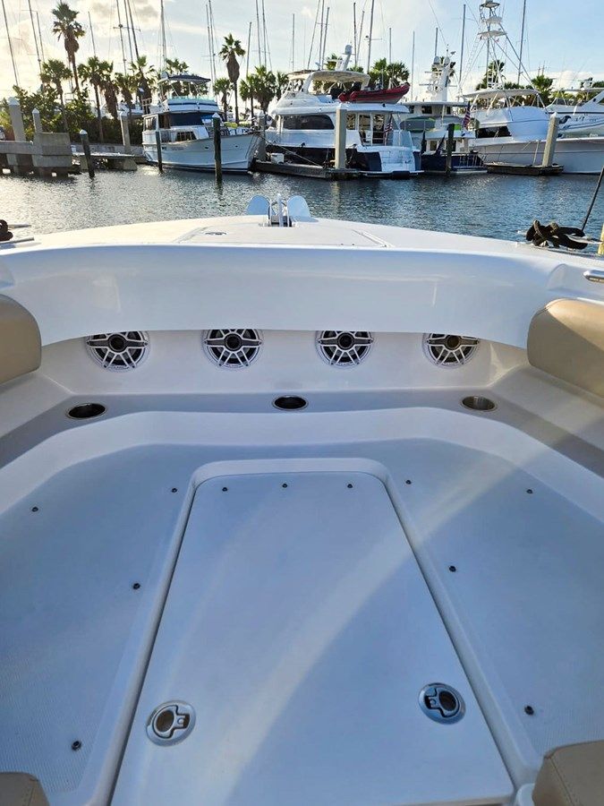 the best price on 2023 HCB 53 Suenos 53