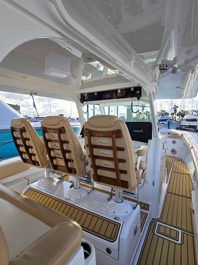 best yacht sales deals 2023 HCB 53 Suenos 53 Suenos