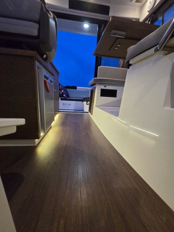 the best price on REMEDY - Jeanneau