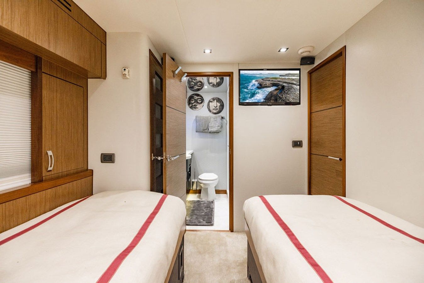 Buy a yacht H2ome 2013