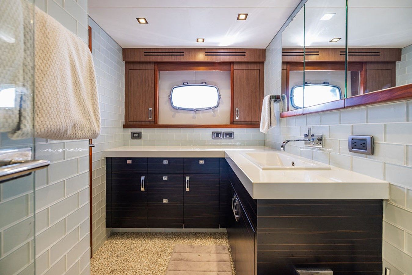 best yacht sales deals H2ome - Hatteras