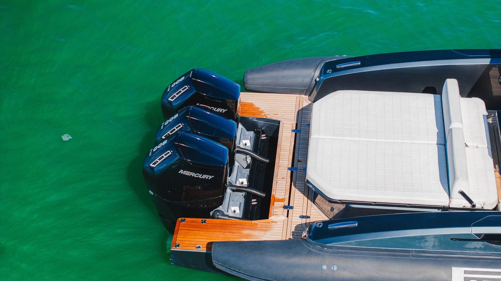 Buy a yacht HEAVY D - PIRELLI