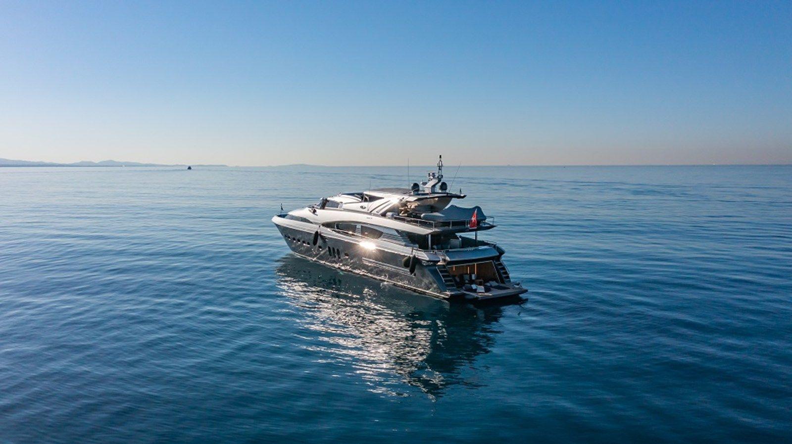 Стоимость яхты PEFTASTERI