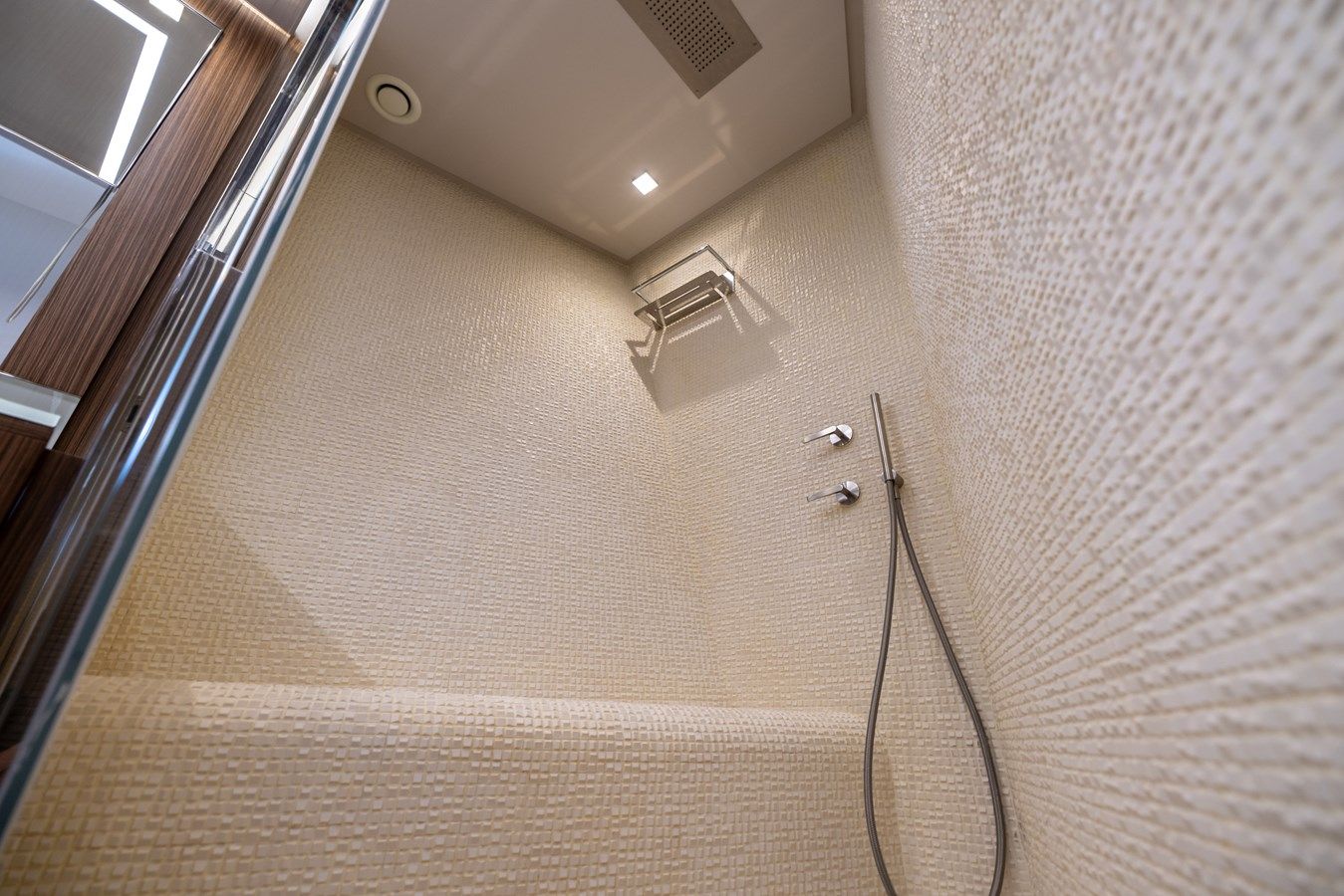 Купить яхту NAAV - PERSHING в Shestakov Yacht Sales