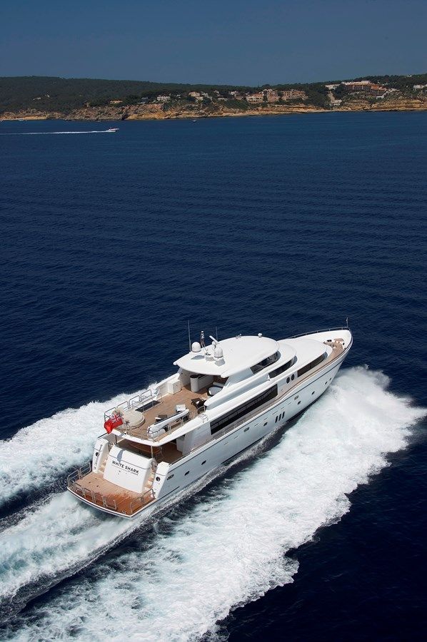 best yacht sales deals JOHNSON 110 FLYBRIDGE 110