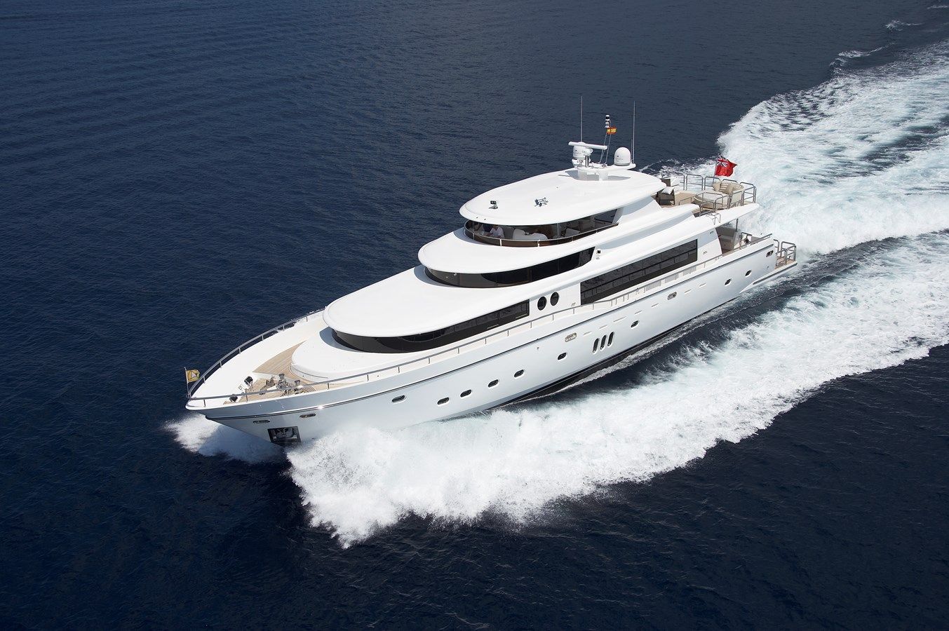 JOHNSON 110 FLYBRIDGE - Johnson yacht sale