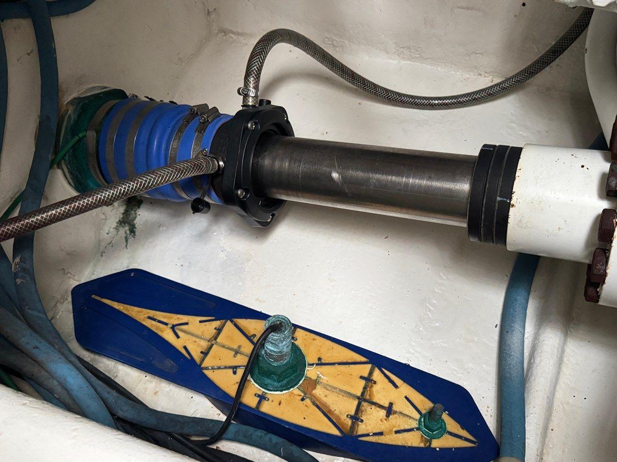 Buy a yacht Gemelas 2008