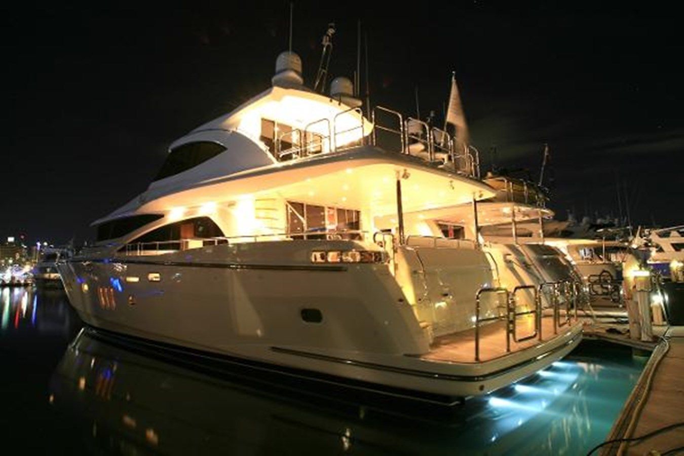 Buy a JOHNSON 83' FLYBRIDGE wHYDRAULIC PLATFORM Flybridge Motor Yacht at Shestakov Yacht Sales