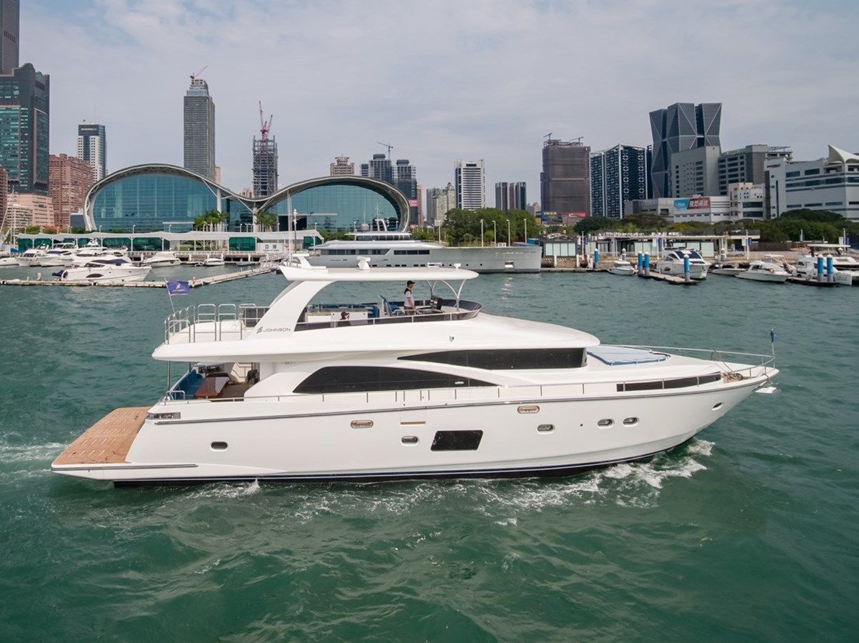 Лучшие предложения покупки яхты JOHNSON 80' FLYBRIDGE WHYDRAULIC PLATFORM - Johnson