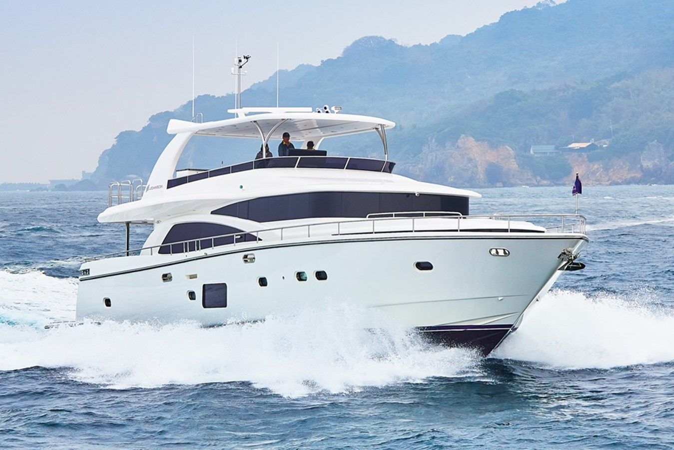 Продажа яхты JOHNSON 80' FLYBRIDGE WHYDRAULIC PLATFORM 2026