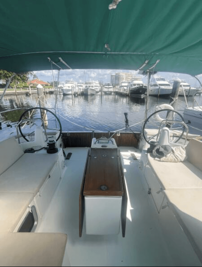 best yacht sales deals AQUA - Jeanneau