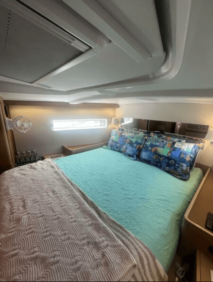 the best price on AQUA - Jeanneau