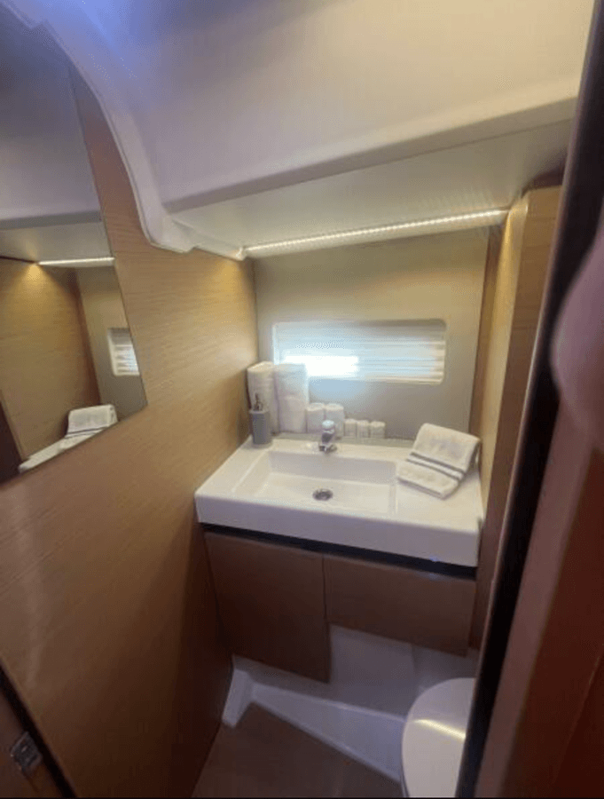 AQUA Sun Odyssey 490 price