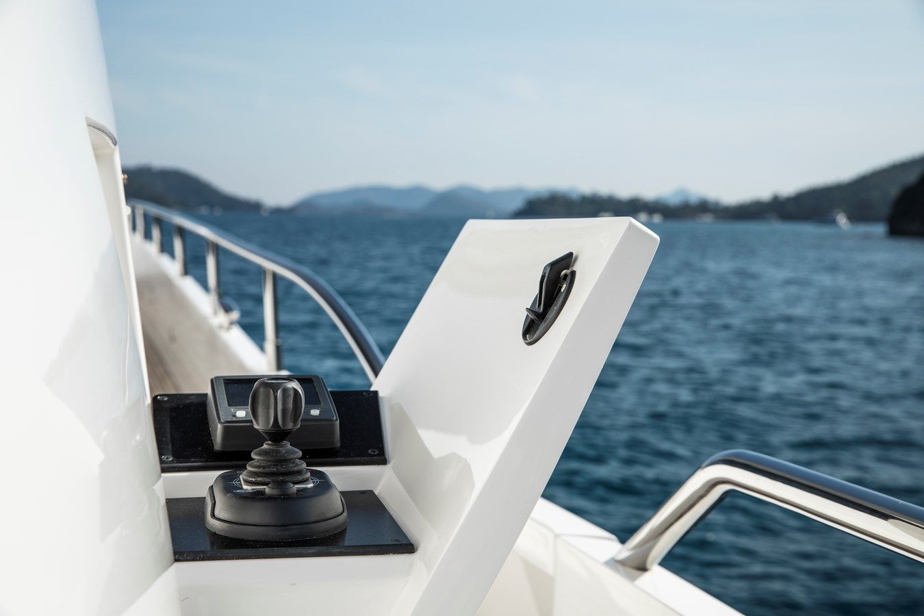 SUNSEEKER 75 YACHT 2014