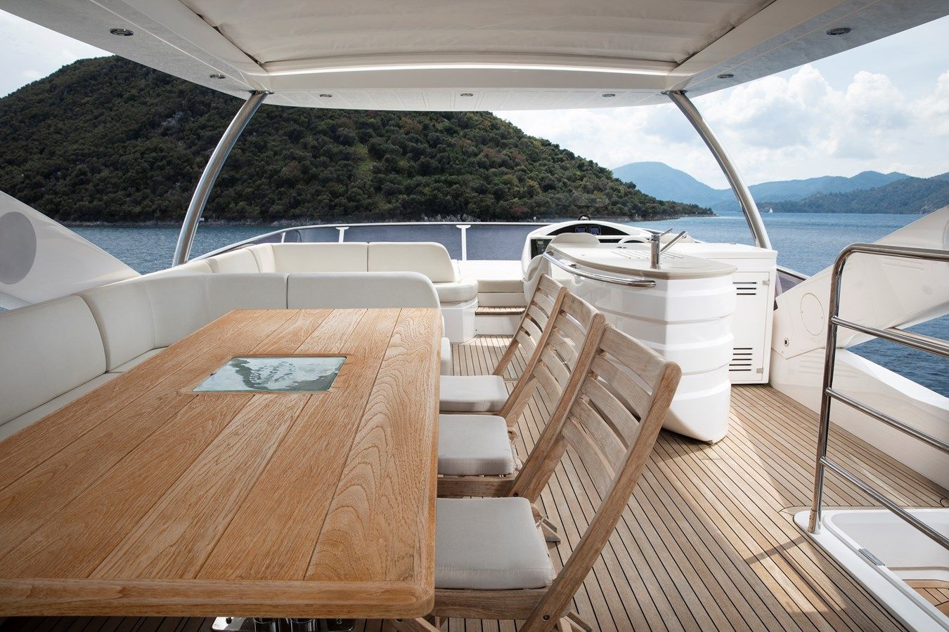 Стоимость яхты SUNSEEKER 75 YACHT 75 YACHT