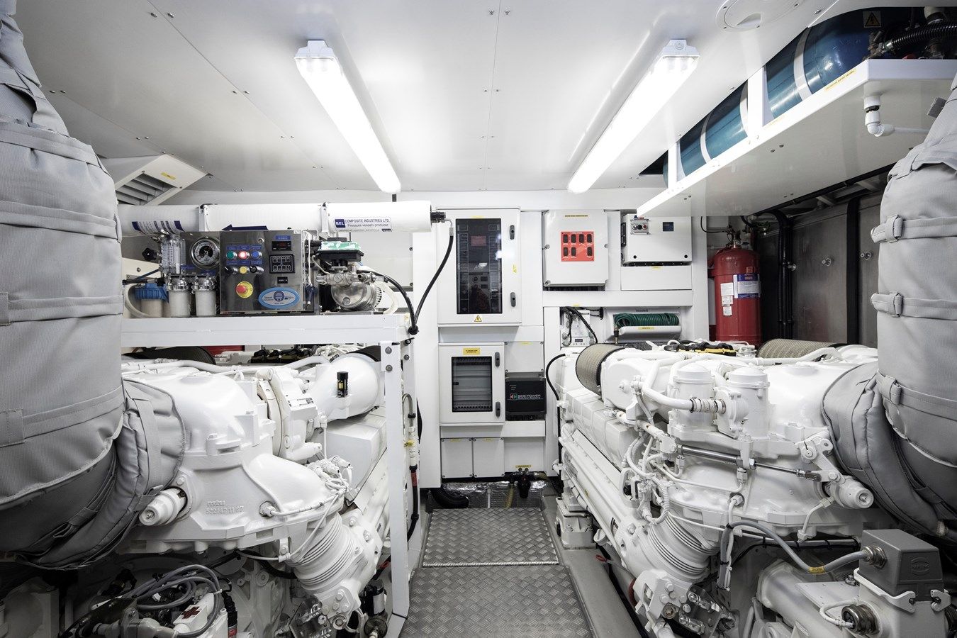 Продажа яхты SUNSEEKER 75 YACHT 75 YACHT