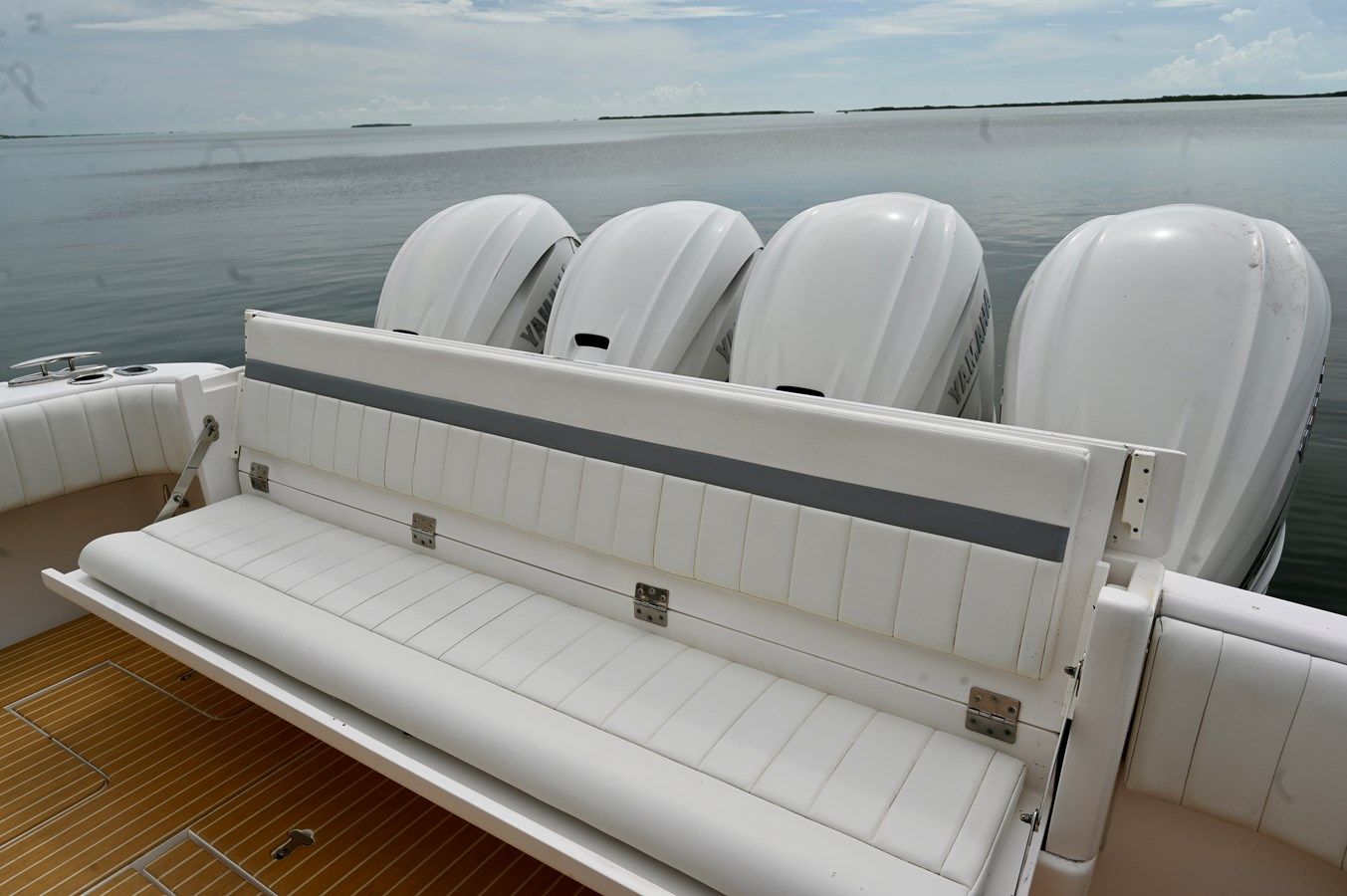 Купить Intrepid - INTREPID POWERBOATS INC.