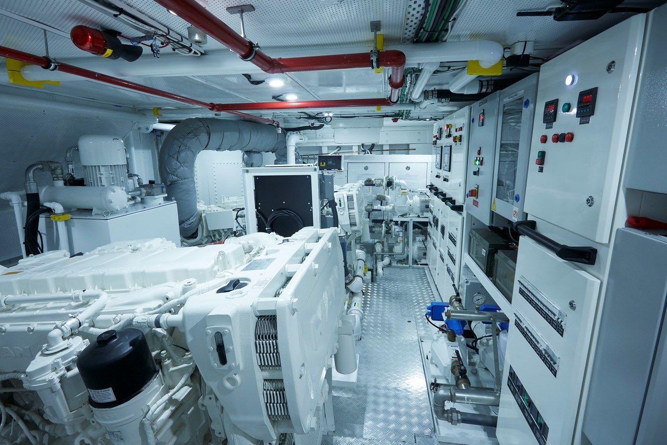 Купить яхту WHITE WINGS в Shestakov Yacht Sales