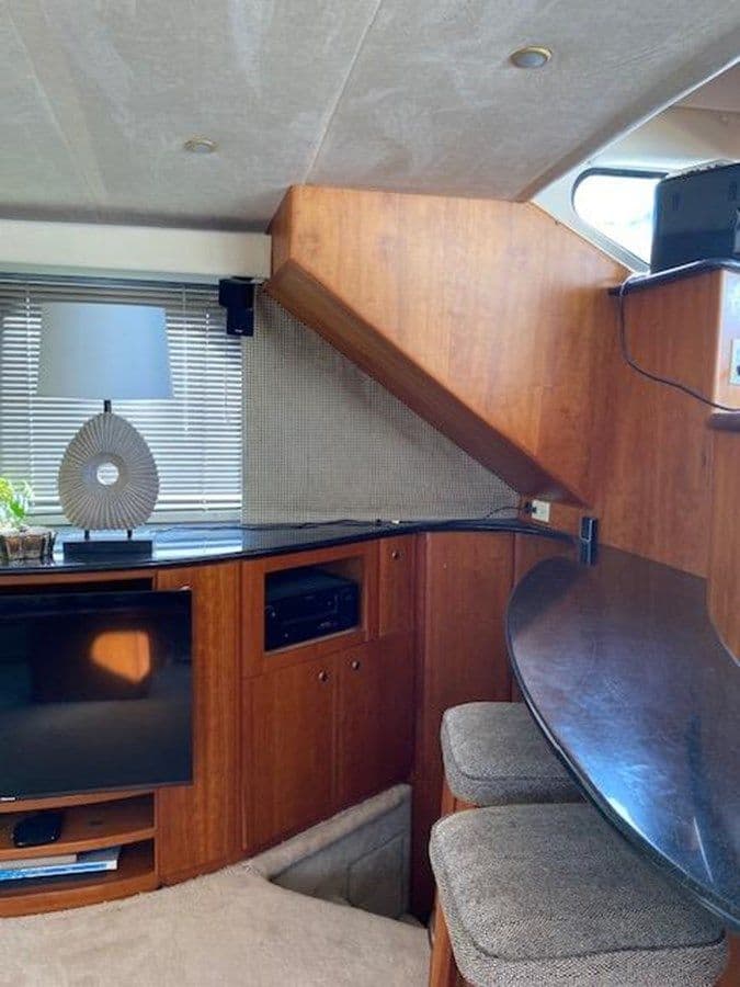 Стоимость яхты Toes in the Sand - Silverton