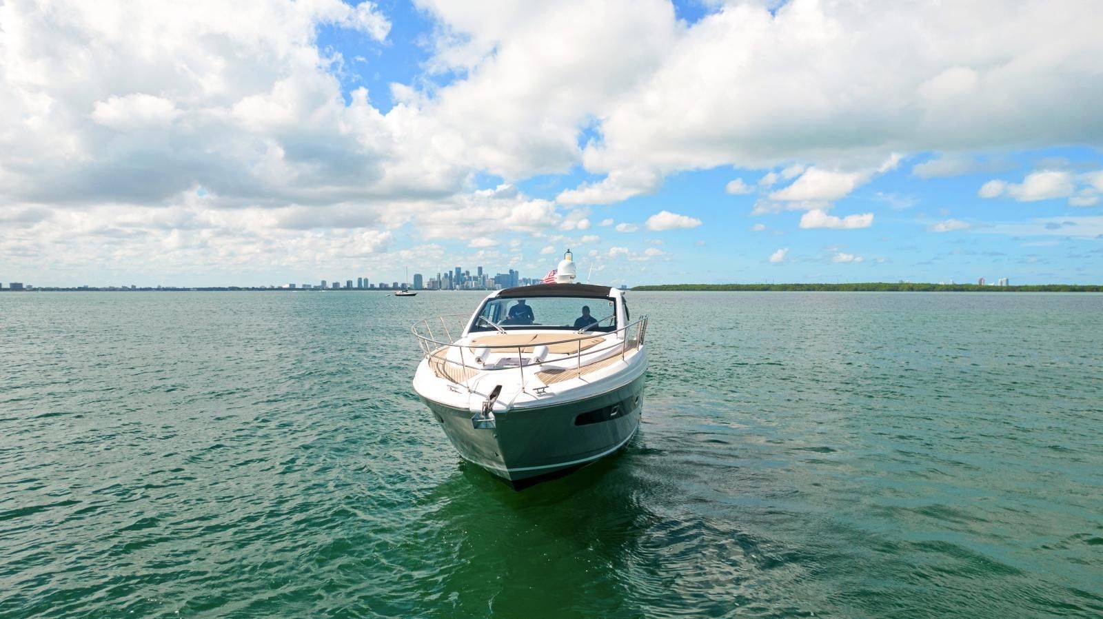 Azimut Atlantis 43 45 yacht sale