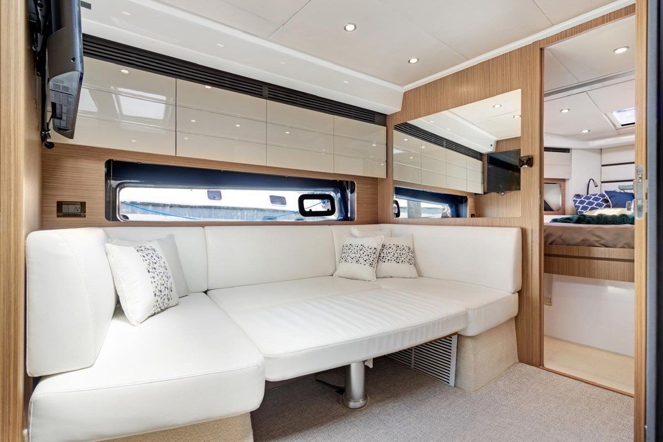 Buy a Azimut Atlantis 43 - Azimut Yachts at Shestakov Yacht Sales