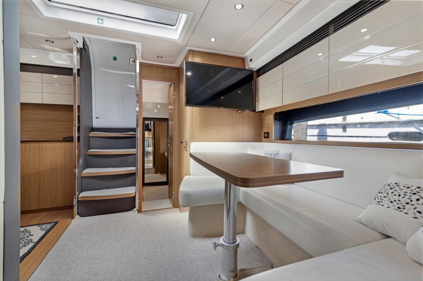 Buy a yacht Azimut Atlantis 43 2016