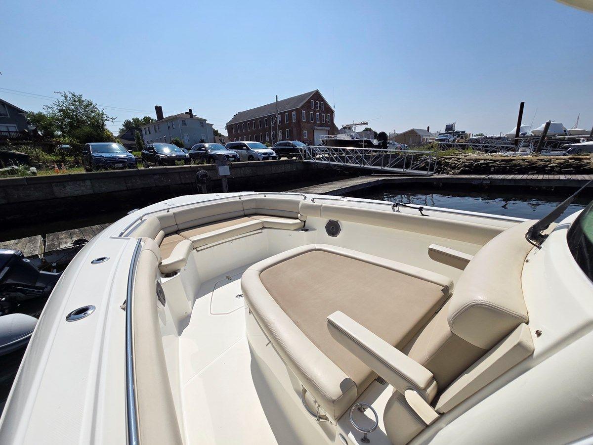 Buy a yacht Boston Whaler Outrage - Boston Whaler