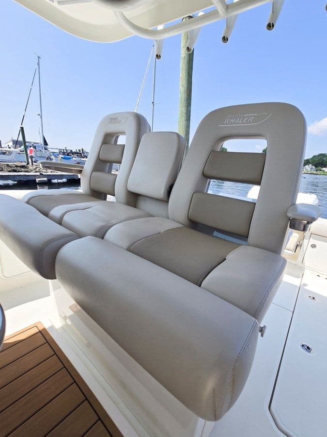 the best price on Boston Whaler Outrage