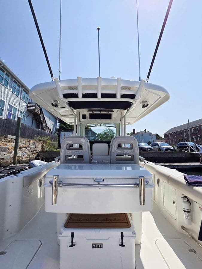 Buy a yacht Boston Whaler Outrage