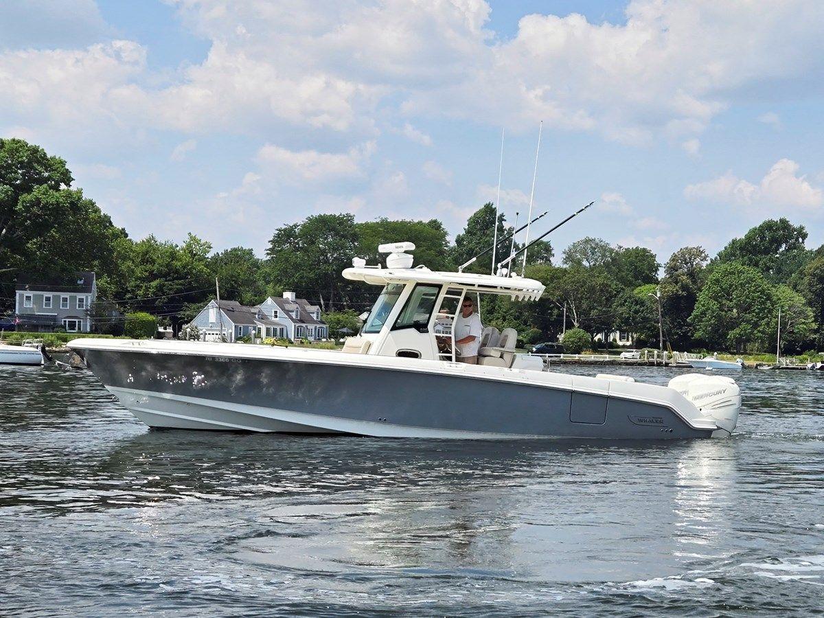 Boston Whaler Outrage yacht sale