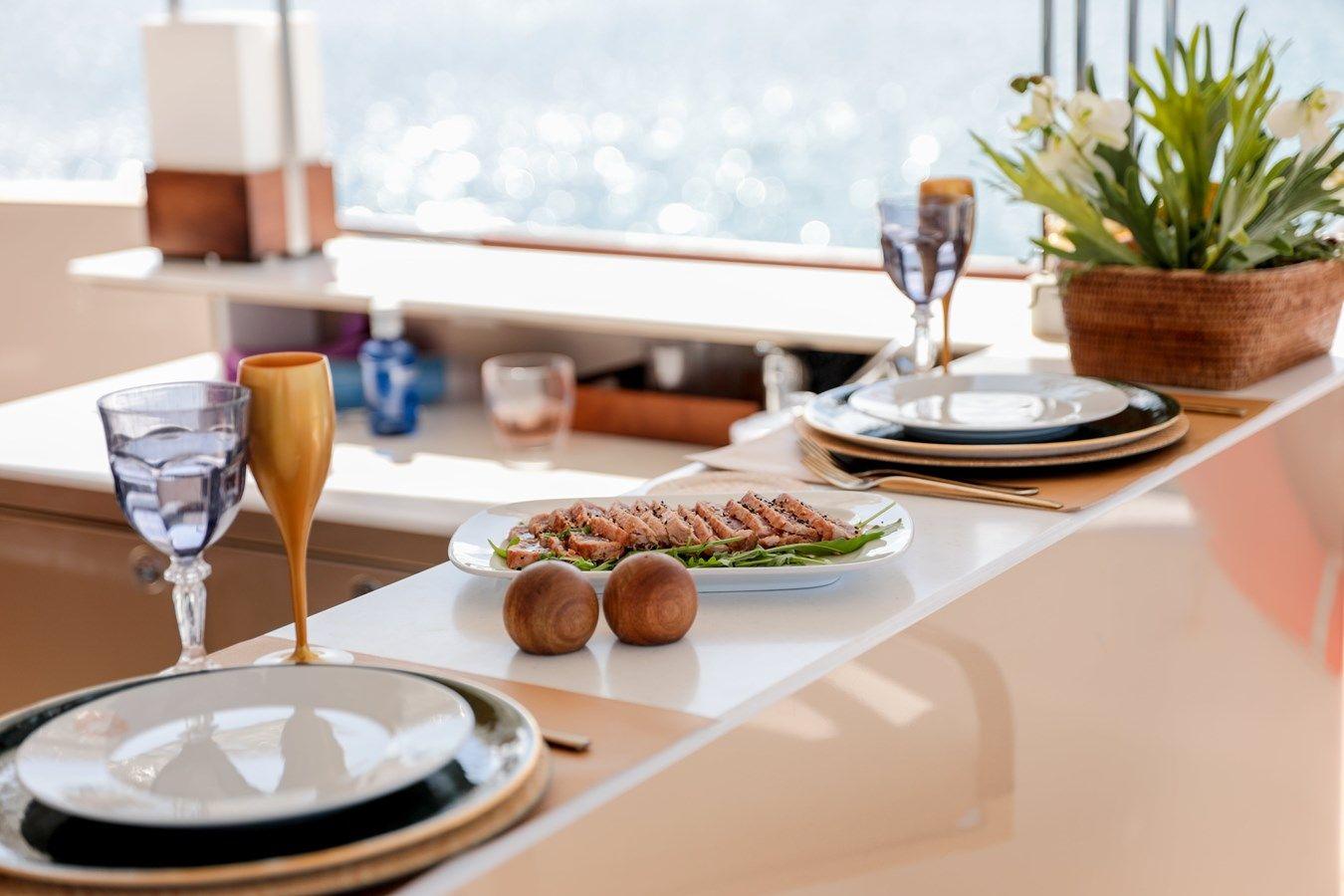 Buy a yacht GOLDFINGER 58 2019