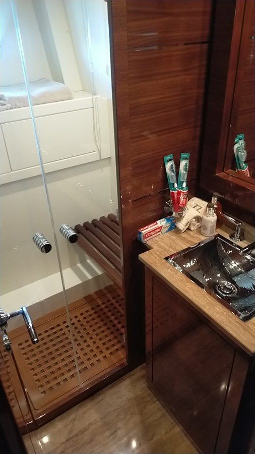 the best price on SEVEN ZERO 2007