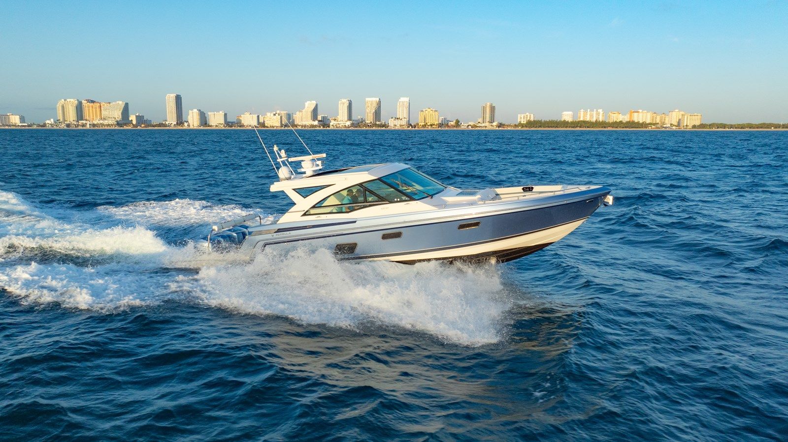 Buy a yacht SOUTHERN OFFICE - Formula Boats